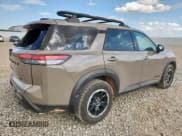 ✅ 2025 Nissan Pathfinder Rock Creek • VIN: 5N1DR3BD8SC213297 • Lot: 63776425. Listed on Copart with 6,813 mi. Free auction sales archive from the USA and detailed vehicle history report at DreamBid. Image 3.