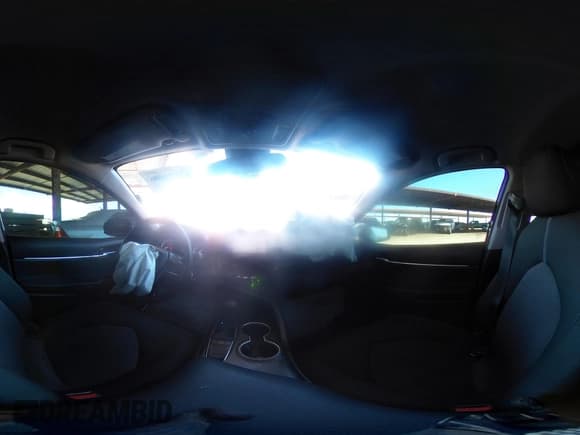 ✅ 2022 Toyota Camry LE • VIN: 4T1C11AK7NU716907 • Lot: 43173006. Wystawiony na IAAI z przebiegiem 56 608 mil. Bezpłatny archiwum sprzedaży aukcyjnych z USA i szczegółowy raport historii pojazdu na DreamBid. Zdjęcie 18.