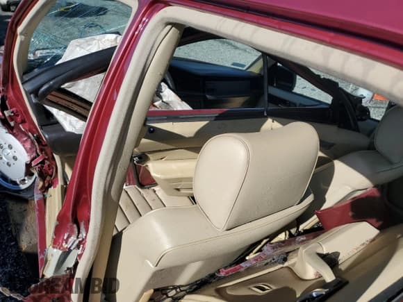 ✅ 1989 Mercedes-Benz 190 • VIN: WDBDA29D6KF626229 • Lot: 56010215. Listed on Copart with Not provided. Free auction sales archive from the USA and detailed vehicle history report at DreamBid. Image 8.