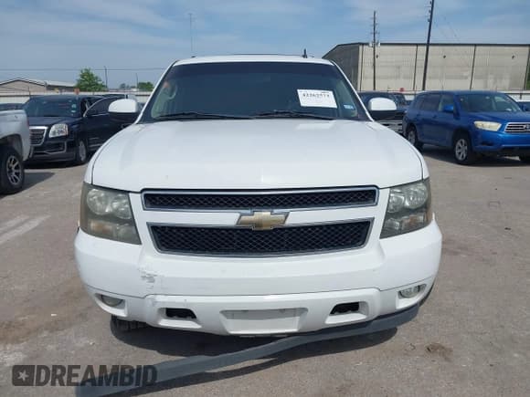 ✅ 2011 Chevrolet Tahoe LS • VIN: 1GNSKAE01BR308768 • Lot: 42262573. Listed on IAAI with 268,966 mi. Free auction sales archive from the USA and detailed vehicle history report at DreamBid. Image 12.