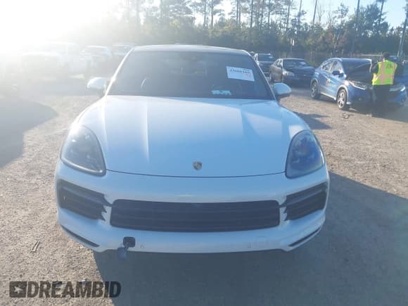 ✅ 2020 Porsche Cayenne S • VIN: WP1BB2AY4LDA57364 • Lot: 43686169. Listed on IAAI with 53,055 mi. Free auction sales archive from the USA and detailed vehicle history report at DreamBid. Image 12.