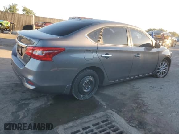 ✅ 2019 Nissan Sentra SV • VIN: 3N1AB7AP0KY348850 • Лот: 90331155. Опубликован ранее на Copart с пробегом 86 931 миль. Бесплатный доступ к архиву аукционных продаж из США и подробный отчёт об истории автомобиля на DreamBid. Изображение 3.