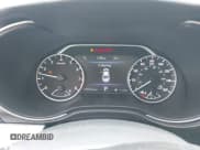 ✅ 2018 Nissan Maxima SV • VIN: 1N4AA6AP3JC402617 • Lot: 43549423. Wystawiony na IAAI z przebiegiem 115 516 mil. Bezpłatny archiwum sprzedaży aukcyjnych z USA i szczegółowy raport historii pojazdu na DreamBid. Zdjęcie 7.