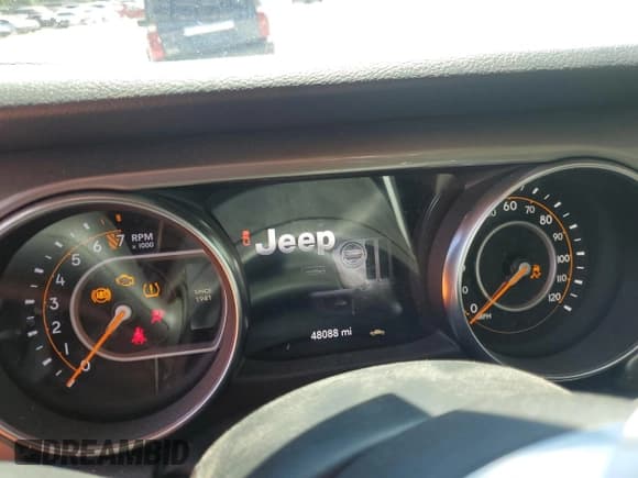 ✅ 2020 Jeep Gladiator Overland • VIN: 1C6HJTFG3LL129835 • Lot: 53451795. Listed on Copart with 48,088 mi. Free auction sales archive from the USA and detailed vehicle history report at DreamBid. Image 9.