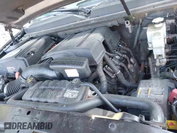 ✅ 2011 Cadillac Escalade • VIN: 1GYS4EEJ0BR152638 • Lot: 42787083. Wystawiony na IAAI z przebiegiem 164 066 mil. Bezpłatny archiwum sprzedaży aukcyjnych z USA i szczegółowy raport historii pojazdu na DreamBid. Zdjęcie 10.