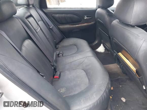 2004 Hyundai Sonata GLS z VIN KMHWF35H54A993497, wystawiony jako IAAI lot #41514677 z przebiegiem 45 330 mil mil oraz . Historia ofert i sprzedaży dostępna na DreamBid. Obrazek 8.