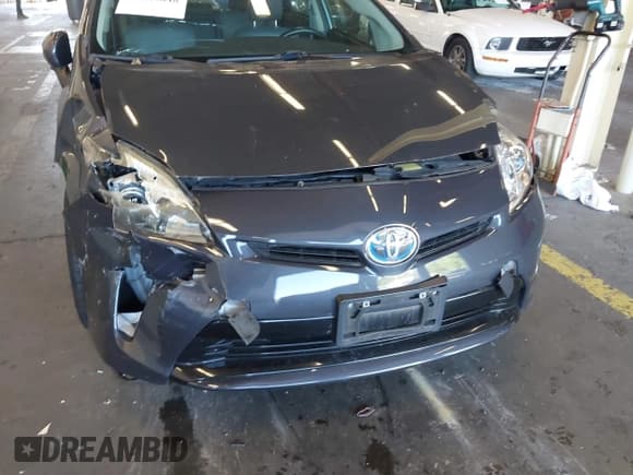 ✅ 2014 Toyota Prius Two • VIN: JTDKN3DU7E0376176 • Lot: 43269648. Listed on IAAI with 97,815 mi. Free auction sales archive from the USA and detailed vehicle history report at DreamBid. Image 6.