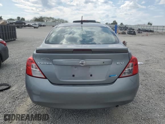 ✅ 2013 Nissan Versa SL • VIN: 3N1CN7AP3DL839316 • Lot: 71435855. Wystawiony na Copart z przebiegiem 87 854 mil. Bezpłatny archiwum sprzedaży aukcyjnych z USA i szczegółowy raport historii pojazdu na DreamBid. Zdjęcie 6.