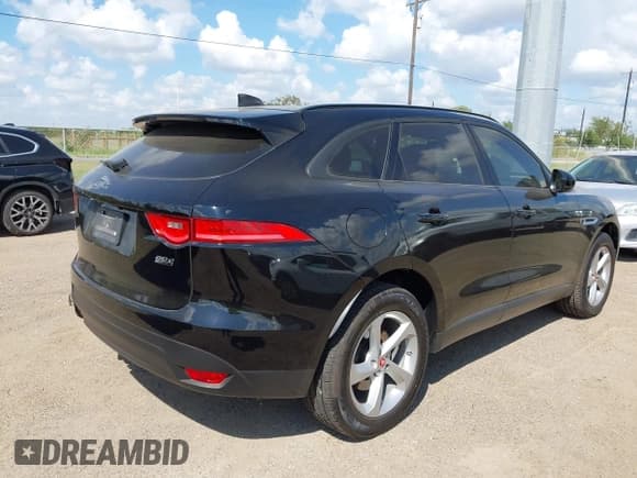 ✅ 2018 Jaguar F-Pace 20d Premium • VIN: SADCJ2FN5JA292785 • Lot: 43509631. Listed on IAAI with 74,492 mi. Free auction sales archive from the USA and detailed vehicle history report at DreamBid. Image 4.