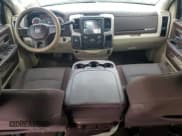 ✅ 2018 Ram 3500 Big Horn • VIN: 3C63R3DJ3JG220390 • Лот: 46666765. Опубликован ранее на Copart с пробегом 122 797 миль. Бесплатный доступ к архиву аукционных продаж из США и подробный отчёт об истории автомобиля на DreamBid. Изображение 8.