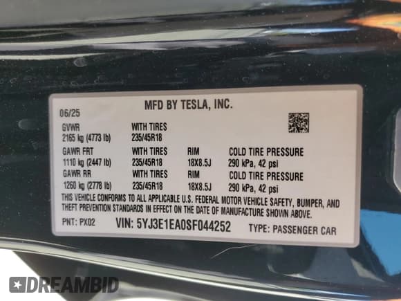 ✅ 2025 Tesla Model 3 Long Range • VIN: 5YJ3E1EA0SF044252 • Lot: 84183365. Listed on Copart with 2,372 mi. Free auction sales archive from the USA and detailed vehicle history report at DreamBid. Image 12.