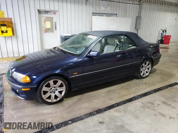 ✅ 2001 BMW 3 Series 325Ci • VIN: WBABS33471JY57525 • Lot: 56571955. Listed on Copart with 190,163 mi. Free auction sales archive from the USA and detailed vehicle history report at DreamBid. Image 1.