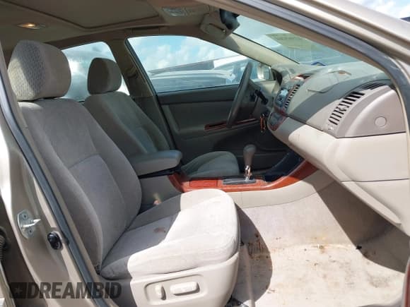 ✅ 2004 Toyota Camry LE • VIN: 4T1BF32K64U062312 • Lot: 42565264. Listed on IAAI with 159,303 mi. Free auction sales archive from the USA and detailed vehicle history report at DreamBid. Image 5.