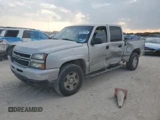 ✅ 2006 Chevrolet Silverado 1500 LT1 • VIN: 2GCEK13Z161267757 • Lot: 82631755. Listed on Copart with 376,704 mi. Free auction sales archive from the USA and detailed vehicle history report at DreamBid. Image 1.