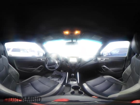 ✅ 2016 Hyundai Veloster Turbo • VIN: KMHTC6AE4GU294163 • Lot: 41493073. Wystawiony na IAAI z przebiegiem 48 701 mil. Bezpłatny archiwum sprzedaży aukcyjnych z USA i szczegółowy raport historii pojazdu na DreamBid. Zdjęcie 21.