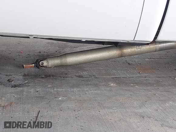 ✅ 2007 Chevrolet Silverado 1500 Work Truck • VIN: 1GCEC14C37E519953 • Lot: 43124498. Wystawiony na IAAI z przebiegiem 297 930 mil. Bezpłatny archiwum sprzedaży aukcyjnych z USA i szczegółowy raport historii pojazdu na DreamBid. Zdjęcie 6.