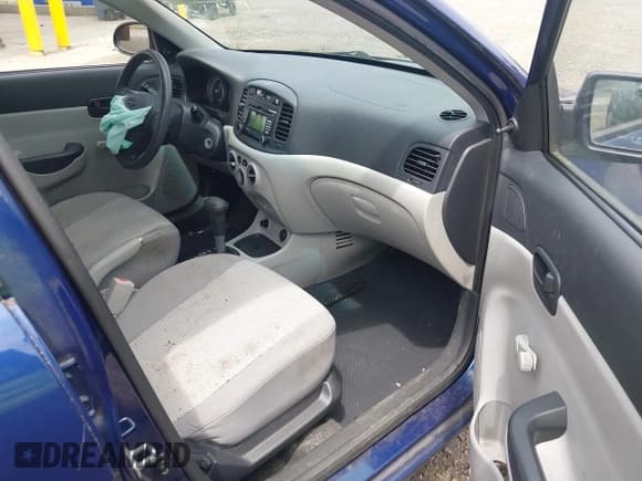 ✅ 2008 Hyundai Accent GLS • VIN: KMHCN46C48U244080 • Лот: 42569796. Опубликован ранее на IAAI с пробегом 164 465 миль. Бесплатный доступ к архиву аукционных продаж из США и подробный отчёт об истории автомобиля на DreamBid. Изображение 5.