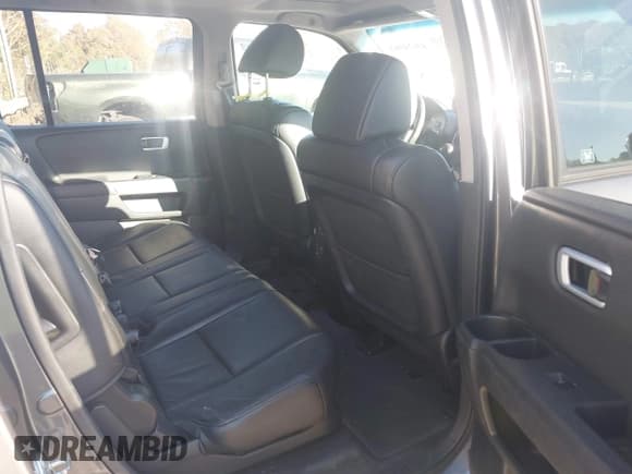 ✅ 2012 Honda Pilot EX-L • VIN: 5FNYF4H51CB002855 • Lot: 43624582. Listed on IAAI with 120,597 mi. Free auction sales archive from the USA and detailed vehicle history report at DreamBid. Image 8.