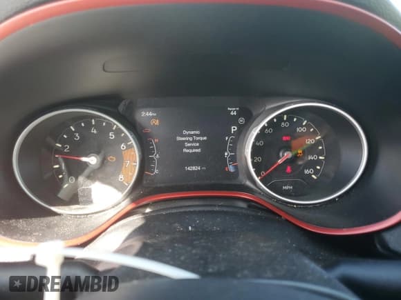 ✅ 2018 Jeep Compass Trailhawk • VIN: 3C4NJDDB5JT163270 • Lot: 81915855. Listed on Copart with 142,824 mi. Free auction sales archive from the USA and detailed vehicle history report at DreamBid. Image 9.