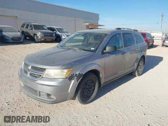 ✅ 2018 Dodge Durango SXT • VIN: 1C4RDHAG6JC277970 • Lot: 43686708. Wystawiony na IAAI z przebiegiem 86 569 mil. Bezpłatny archiwum sprzedaży aukcyjnych z USA i szczegółowy raport historii pojazdu na DreamBid. Zdjęcie 17.