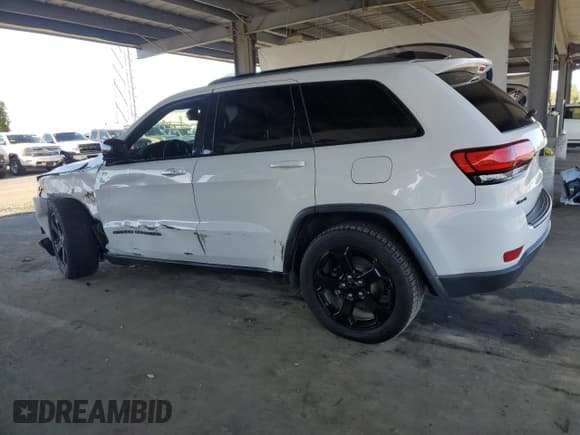 ✅ 2018 Jeep Grand Cherokee Altitude • VIN: 1C4RJFAG0JC452999 • Lot: 93484215. Listed on Copart with 101,519 mi. Free auction sales archive from the USA and detailed vehicle history report at DreamBid. Image 2.
