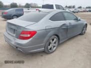 ✅ 2012 Mercedes-Benz C 250 • VIN: WDDGJ4HB6CF864731 • Lot: 41177482. Wystawiony na IAAI z przebiegiem 134 642 mil. Bezpłatny archiwum sprzedaży aukcyjnych z USA i szczegółowy raport historii pojazdu na DreamBid. Zdjęcie 4.