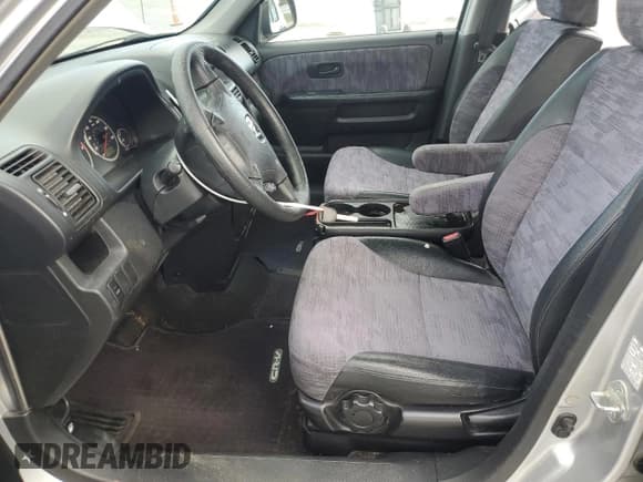 ✅ 2003 Honda CR-V LX • VIN: SHSRD78503U130783 • Lot: 92250045. Wystawiony na Copart z przebiegiem 213 889 mil. Bezpłatny archiwum sprzedaży aukcyjnych z USA i szczegółowy raport historii pojazdu na DreamBid. Zdjęcie 7.