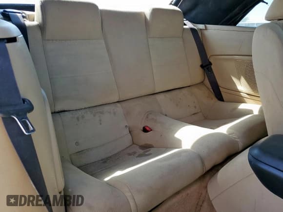 ✅ 2005 Ford Mustang Deluxe • VIN: 1ZVFT84N555219808 • Lot: 68108775. Listed on Copart with 162,359 mi. Free auction sales archive from the USA and detailed vehicle history report at DreamBid. Image 10.