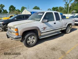 1995 Chevrolet Silverado 1500 z VIN 1GCEK19K1SE195820, wystawiony jako Copart lot #60433305 z przebiegiem 154 910 mil mil oraz Szkoda całkowita • Salvage title. Historia ofert i sprzedaży dostępna na DreamBid. Obrazek 1.
