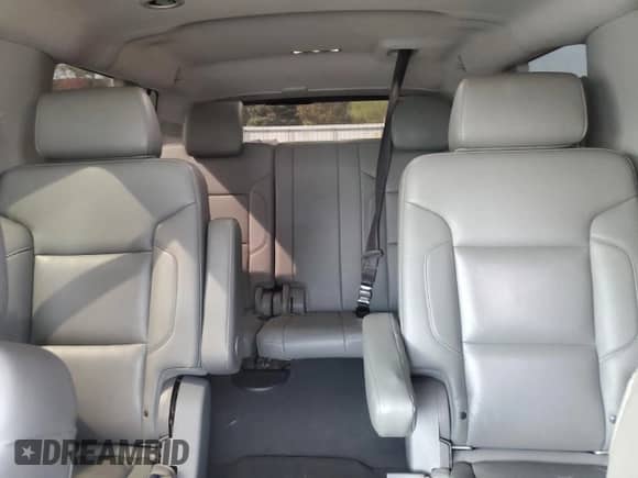 2019 Chevrolet Suburban LT с VIN 1GNSKHKC6KR196332, выставлен на аукционе Copart как лот 71770694 с пробегом 203 189 миль миль и Чистый • Clean title. История ставок и продаж доступна на DreamBid. Изображение 10.