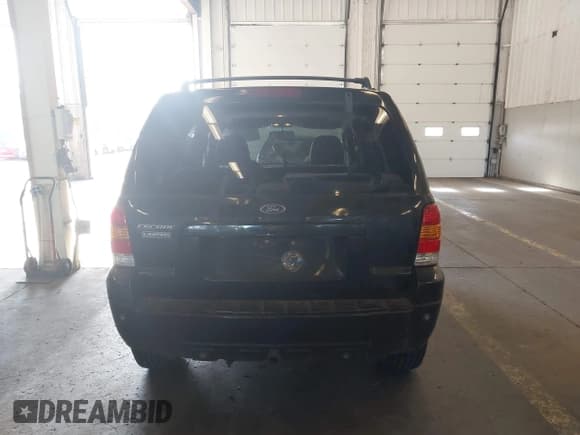 ✅ 2007 Ford Escape Limited • VIN: 1FMCU04187KA15988 • Лот: 42979991. Опубликован ранее на IAAI с пробегом 194 341 миль. Бесплатный доступ к архиву аукционных продаж из США и подробный отчёт об истории автомобиля на DreamBid. Изображение 17.