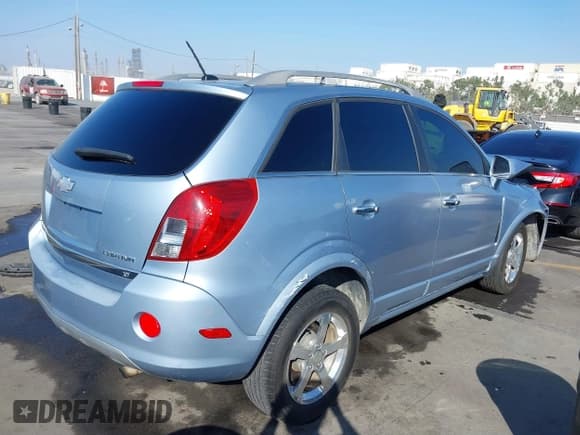 ✅ 2013 Chevrolet Captiva Sport LT • VIN: 3GNAL3EK6DS638007 • Lot: 40571291. Wystawiony na IAAI z przebiegiem 132 603 mil. Bezpłatny archiwum sprzedaży aukcyjnych z USA i szczegółowy raport historii pojazdu na DreamBid. Zdjęcie 4.