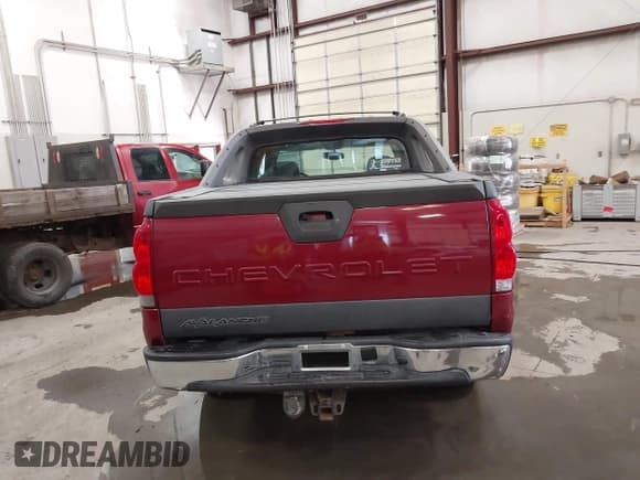 ✅ 2006 Chevrolet Avalanche Z66 • VIN: 3GNEC12Z76G129735 • Lot: 42455152. Listed on IAAI with 218,913 mi. Free auction sales archive from the USA and detailed vehicle history report at DreamBid. Image 16.