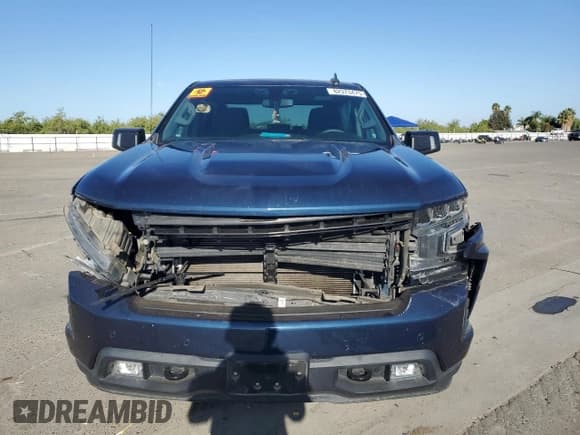 ✅ 2020 Chevrolet Silverado 1500 RST • VIN: 3GCUYEED0LG417007 • Lot: 82373475. Wystawiony na Copart z przebiegiem 80 490 mil. Bezpłatny archiwum sprzedaży aukcyjnych z USA i szczegółowy raport historii pojazdu na DreamBid. Zdjęcie 5.