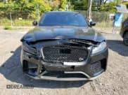 ✅ 2020 Jaguar F-Pace SVR • VIN: SADCZ2EEXLA659970 • Лот: 82047635. Опубликован ранее на Copart с пробегом 36 142 миль. Бесплатный доступ к архиву аукционных продаж из США и подробный отчёт об истории автомобиля на DreamBid. Изображение 5.