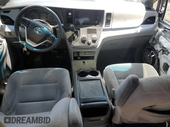 ✅ 2016 Toyota Sienna LE AAS • VIN: 5TDKK3DC8GS755431 • Lot: 63063585. Listed on Copart with 173,775 mi. Free auction sales archive from the USA and detailed vehicle history report at DreamBid. Image 8.