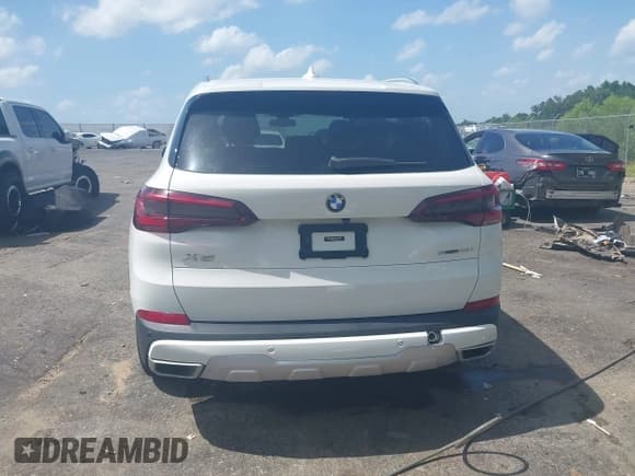 ✅ 2020 BMW X5 sDrive40i • VIN: 5UXCR4C09L9C22141 • Lot: 42624577. Wystawiony na IAAI z przebiegiem Nie podano. Bezpłatny archiwum sprzedaży aukcyjnych z USA i szczegółowy raport historii pojazdu na DreamBid. Zdjęcie 17.