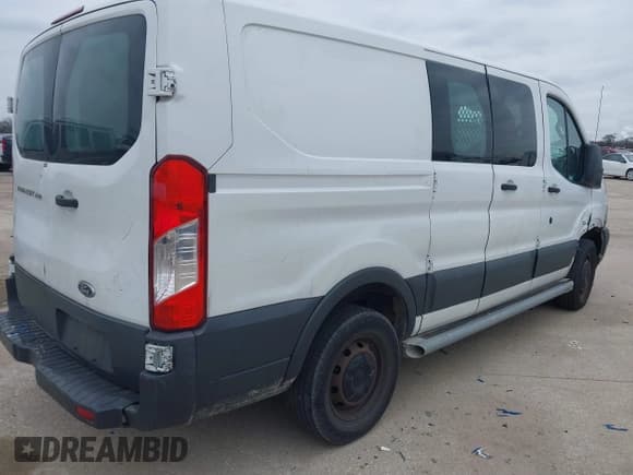 ✅ 2015 Ford Transit Cargo • VIN: 1FTNR1ZM0FKB02483 • Лот: 41547400. Опубликован ранее на IAAI с пробегом 317 720 миль. Бесплатный доступ к архиву аукционных продаж из США и подробный отчёт об истории автомобиля на DreamBid. Изображение 4.
