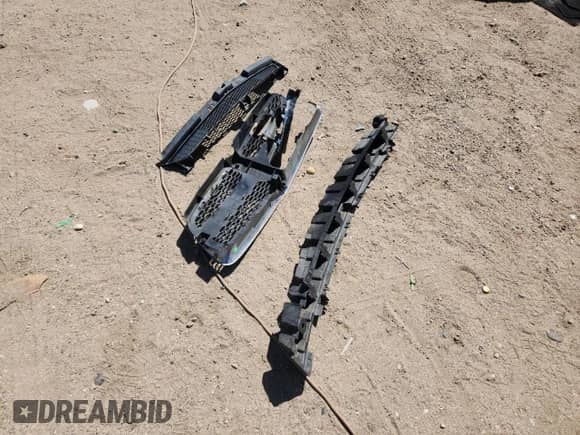 ✅ 2014 Dodge Charger RT • VIN: 2C3CDXCT1EH199549 • Lot: 80093615. Wystawiony na Copart z przebiegiem 180 767 mil. Bezpłatny archiwum sprzedaży aukcyjnych z USA i szczegółowy raport historii pojazdu na DreamBid. Zdjęcie 12.