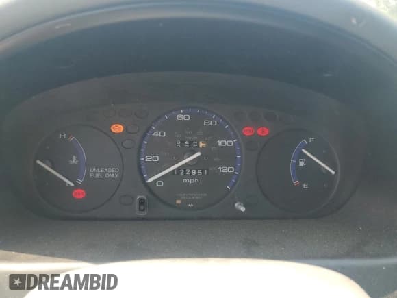 ✅ 1998 Honda Civic DX • VIN: 2HGEJ652XWH600675 • Lot: 67102285. Wystawiony na Copart z przebiegiem 122 951 mil. Bezpłatny archiwum sprzedaży aukcyjnych z USA i szczegółowy raport historii pojazdu na DreamBid. Zdjęcie 9.