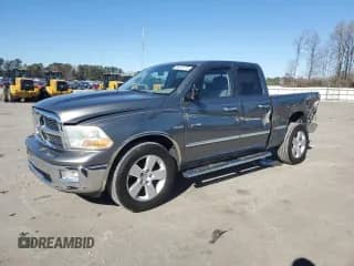 2010 Dodge 1500 Laramie z VIN 1D7RV1GT3AS113953, wystawiony jako Copart lot #89211775 z przebiegiem 97 096 mil mil oraz Szkoda całkowita • Salvage title. Historia ofert i sprzedaży dostępna na DreamBid. Obrazek 1.