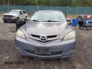 ✅ 2008 Mazda 3 S GT • VIN: JM1BK344681828674 • Lot: 90284215. Wystawiony na Copart z przebiegiem 187 707 mil. Bezpłatny archiwum sprzedaży aukcyjnych z USA i szczegółowy raport historii pojazdu na DreamBid. Zdjęcie 5.