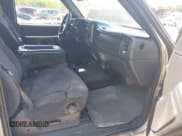 ✅ 2001 Chevrolet Silverado 2500HD LS • VIN: 1GCHK29U71E248247 • Лот: 42774273. Опубликован ранее на IAAI с пробегом 343 169 миль. Бесплатный доступ к архиву аукционных продаж из США и подробный отчёт об истории автомобиля на DreamBid. Изображение 5.