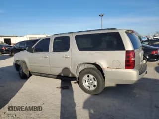 ✅ 2007 Chevrolet Suburban LT • VIN: 1GNFC16047J250450 • Lot: 82436204. Wystawiony na Copart z przebiegiem 146 455 mil. Bezpłatny archiwum sprzedaży aukcyjnych z USA i szczegółowy raport historii pojazdu na DreamBid. Zdjęcie 2.