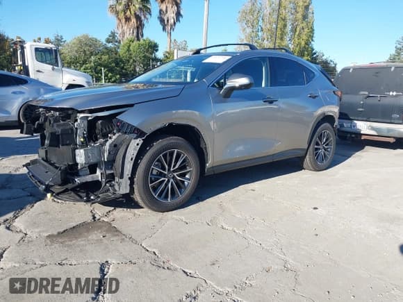 ✅ 2025 Lexus NX 350h Premium • VIN: JTJGKCEZ0S2066215 • Lot: 43471796. Listed on IAAI with 7,061 mi. Free auction sales archive from the USA and detailed vehicle history report at DreamBid. Image 23.