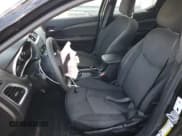 ✅ 2013 Dodge Avenger SE • VIN: 1C3CDZAB7DN572539 • Лот: 60655524. Опубликован ранее на Copart с пробегом 140 387 миль. Бесплатный доступ к архиву аукционных продаж из США и подробный отчёт об истории автомобиля на DreamBid. Изображение 7.