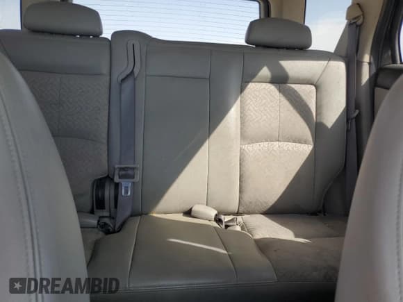 ✅ 2006 Saturn VUE • VIN: 5GZCZ53446S881229 • Lot: 48966155. Wystawiony na Copart z przebiegiem Nie podano. Bezpłatny archiwum sprzedaży aukcyjnych z USA i szczegółowy raport historii pojazdu na DreamBid. Zdjęcie 10.