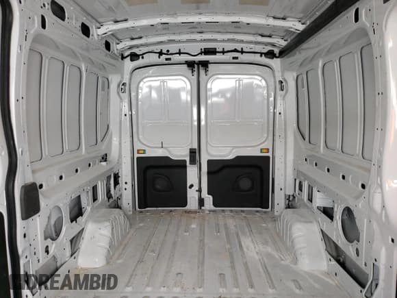 ✅ 2023 Ford Transit Cargo • VIN: 1FTYE2CG5PKB19301 • Лот: 50044225. Опубликован ранее на Copart с пробегом 38 943 миль. Бесплатный доступ к архиву аукционных продаж из США и подробный отчёт об истории автомобиля на DreamBid. Изображение 10.