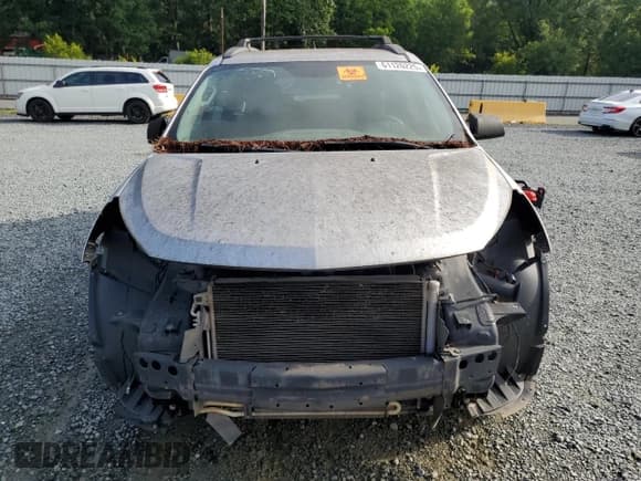 ✅ 2015 Chevrolet Traverse LS • VIN: 1GNKRFKD5FJ389360 • Lot: 61126225. Wystawiony na Copart z przebiegiem 191 537 mil. Bezpłatny archiwum sprzedaży aukcyjnych z USA i szczegółowy raport historii pojazdu na DreamBid. Zdjęcie 5.