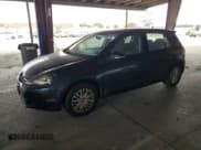 ✅ 2012 Volkswagen Golf • VIN: WVWDB7AJ8CW015861 • Lot: 72036725. Wystawiony na Copart z przebiegiem 100 597 mil. Bezpłatny archiwum sprzedaży aukcyjnych z USA i szczegółowy raport historii pojazdu na DreamBid. Zdjęcie 1.